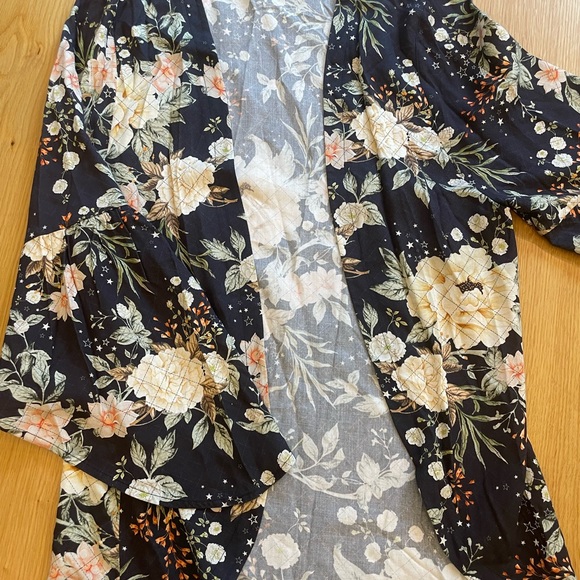 Farm Rio | Anthropologie Bell Sleeve Kimono One Size - Picture 9 of 11